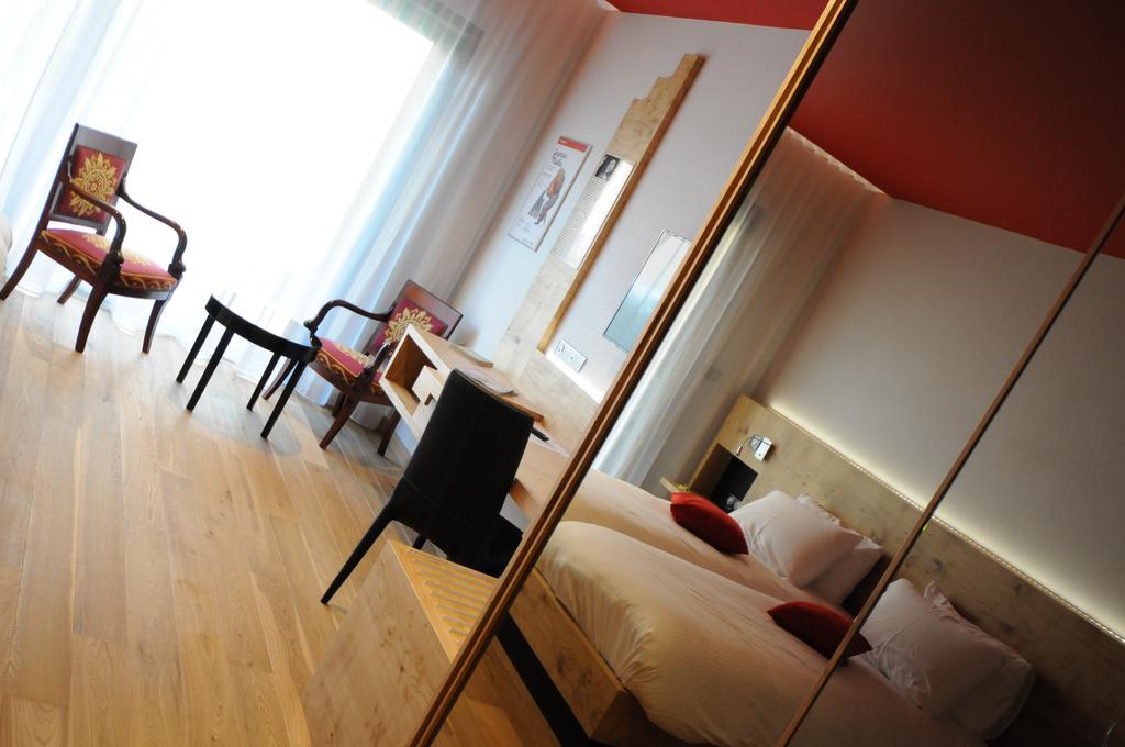 Logis Hotel Restaurant Au Boeuf Rouge Niederschaeffolsheim Zewnętrze zdjęcie